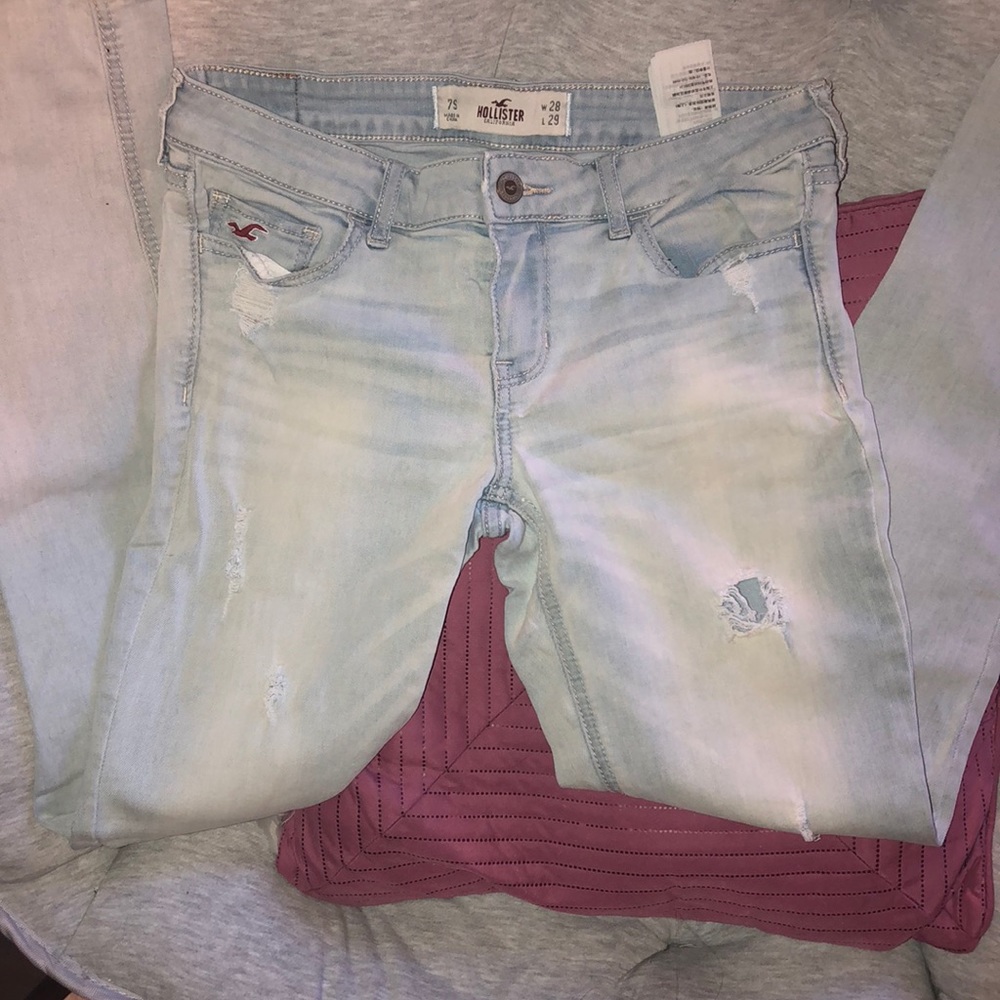 Hollister Jeans.
